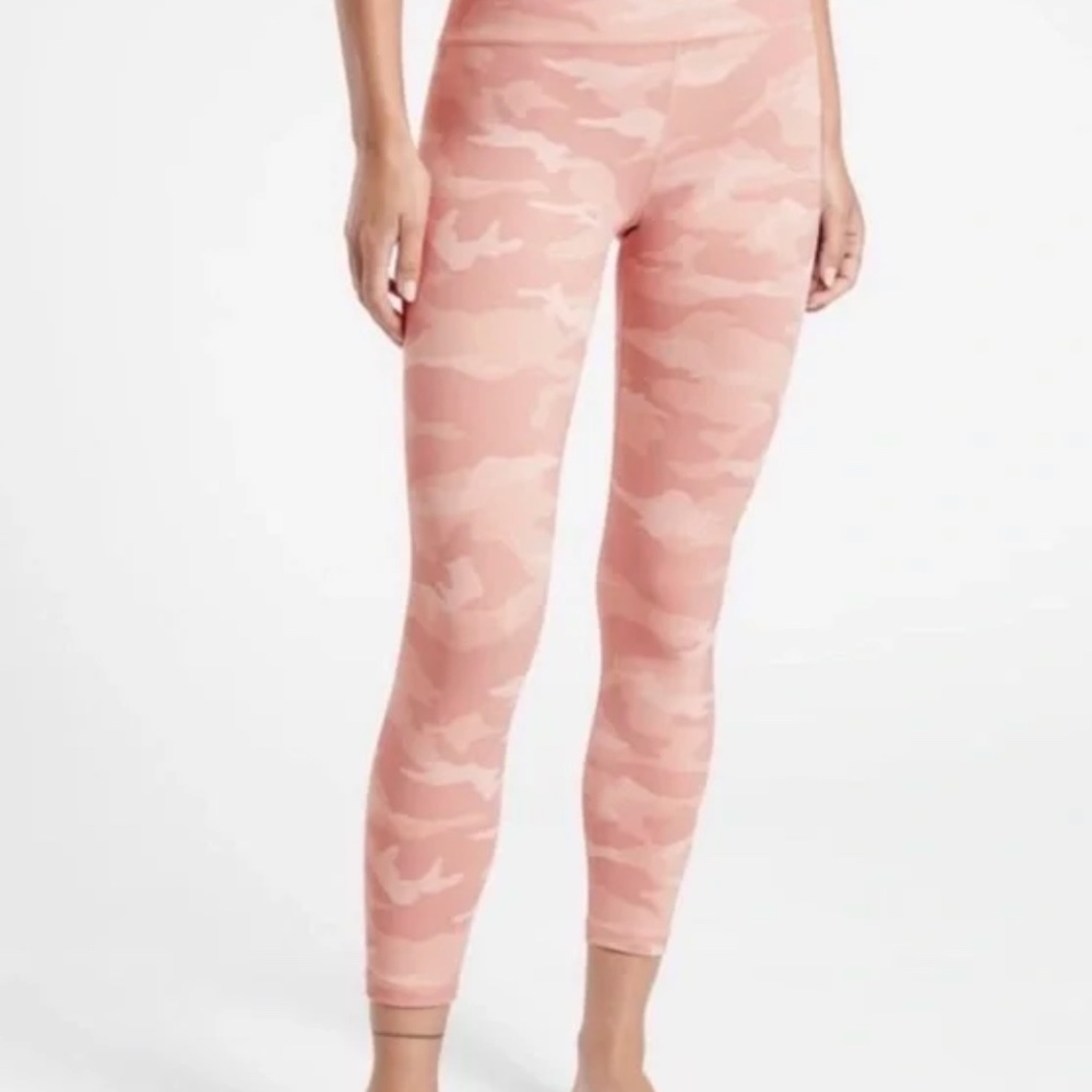Athleta Elation Pink Camo 7/8 Size 1x